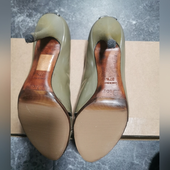 Authentic Dior Patent Heels - Picture 5 of 7